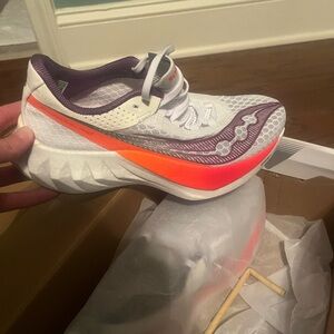 Saucony Endorphin Pro 4